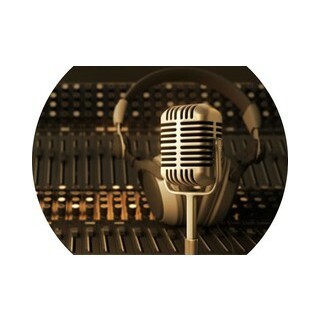 Radio Station Renacer logo